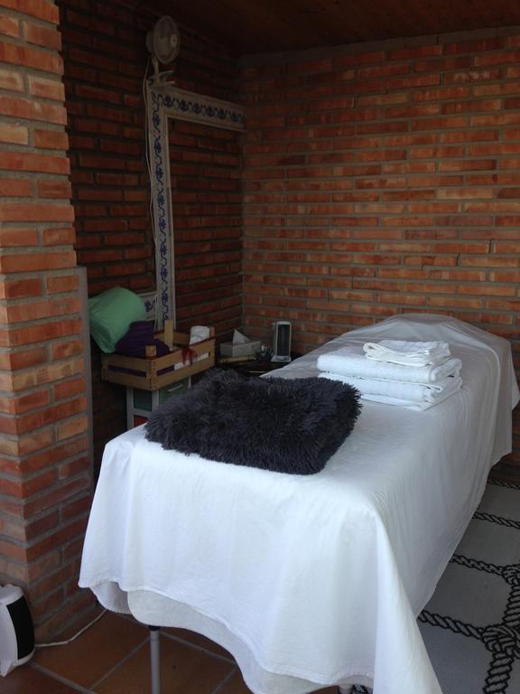 Hotel H Con Encanto Binefar Ngoại thất bức ảnh