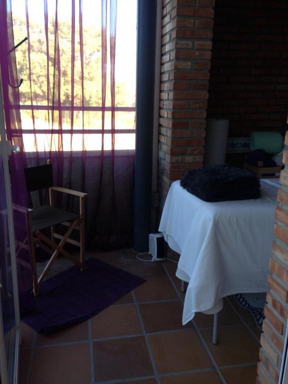 Hotel H Con Encanto Binefar Ngoại thất bức ảnh
