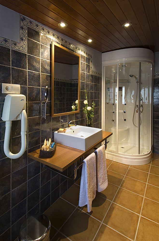 Hotel H Con Encanto Binefar Ngoại thất bức ảnh