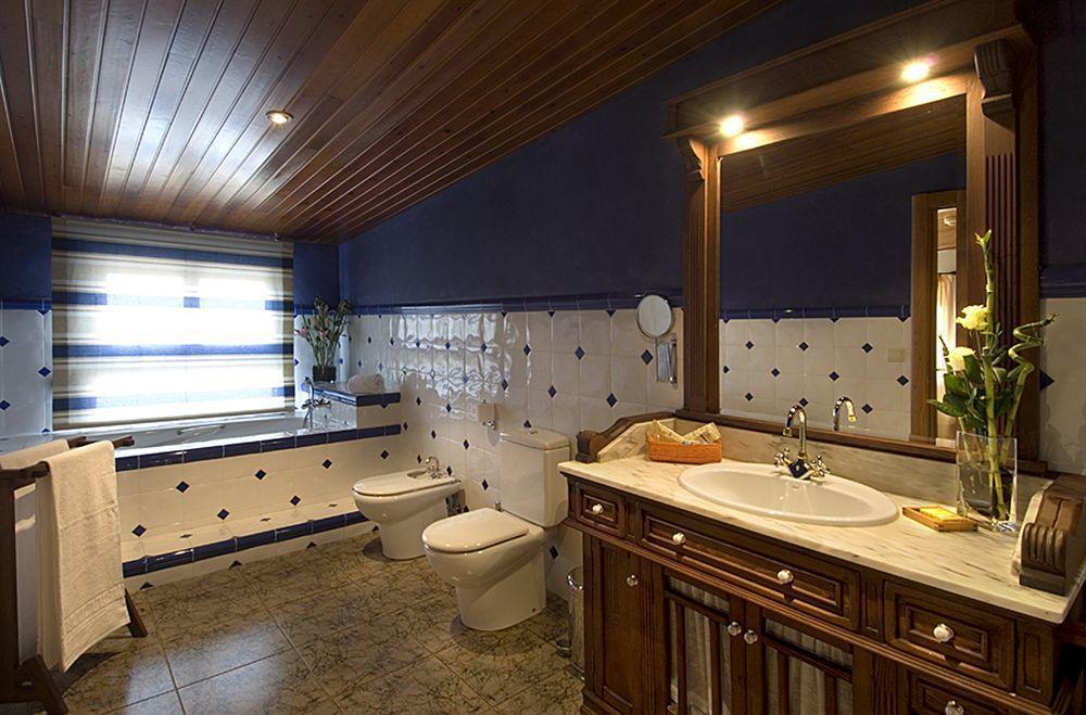 Hotel H Con Encanto Binefar Ngoại thất bức ảnh